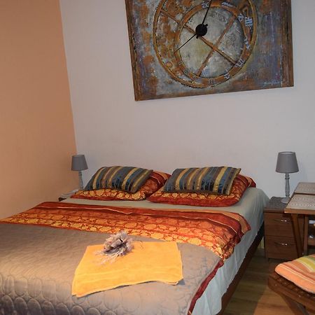 Fatrapark 1 U Sovicky Studio, Kuchynka, Kupelna,S Balkonom Gratis Parkovanie V Podzemnej Garazi Ruzomberok Exterior photo