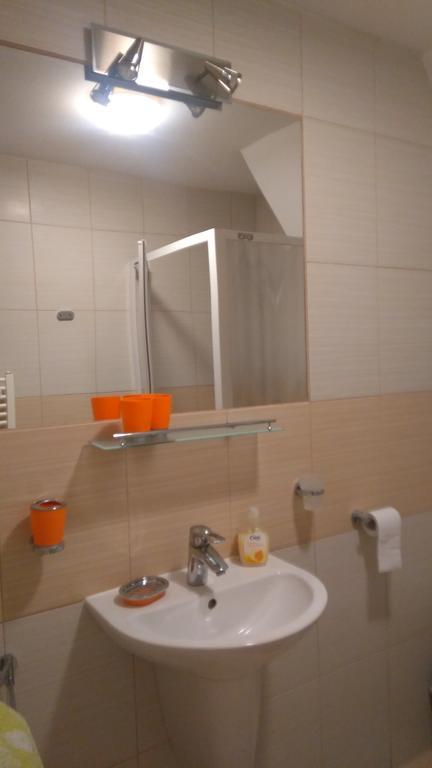 Fatrapark 1 U Sovicky Studio, Kuchynka, Kupelna,S Balkonom Gratis Parkovanie V Podzemnej Garazi Ruzomberok Exterior photo